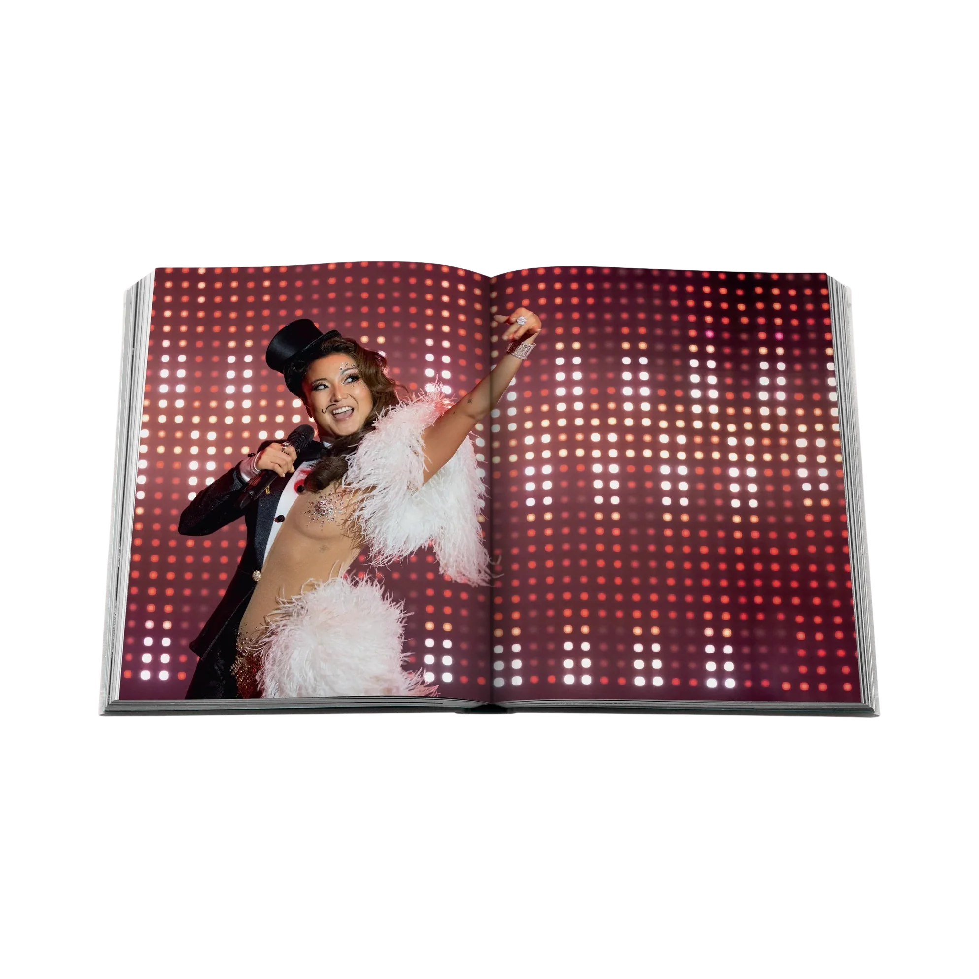 95662 ASSOULINE EMILY IN PARIS: THE FASHION GUIDE LIVRO - Image 9
